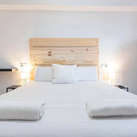 Vandrerhjem Easy Sants By Bossh! (adults Only)