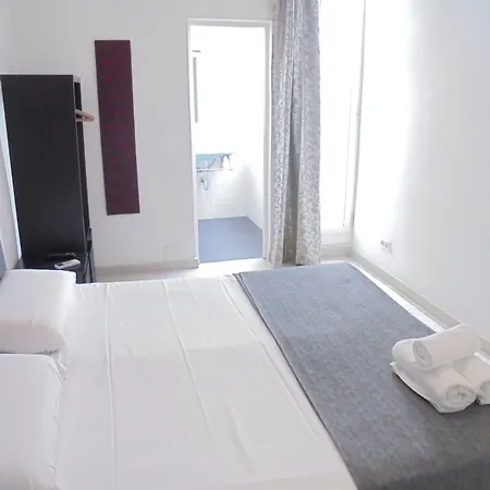 Vandrarhem Easy Sants By Bossh! (adults Only)