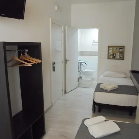 Vandrarhem Easy Sants By Bossh! (adults Only) *