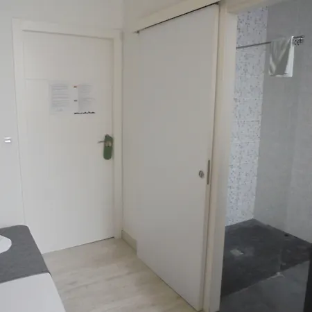 Easy Sants By Bossh! (adults Only) Barcelona