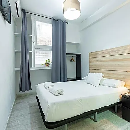 Easy Sants By Bossh! (adults Only) Barcelona