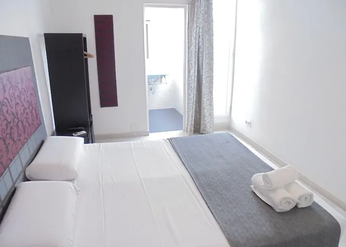 Vandrarhem Easy Sants By Bossh! (adults Only)